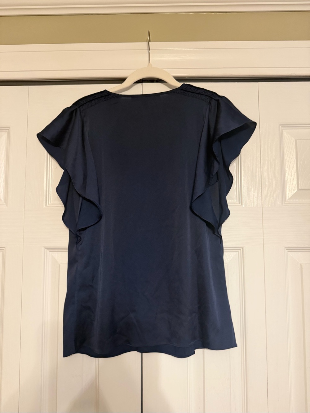 White House Black Market Navy V-Neck Flutter Sleeve Blouse - Picture 2 of 3